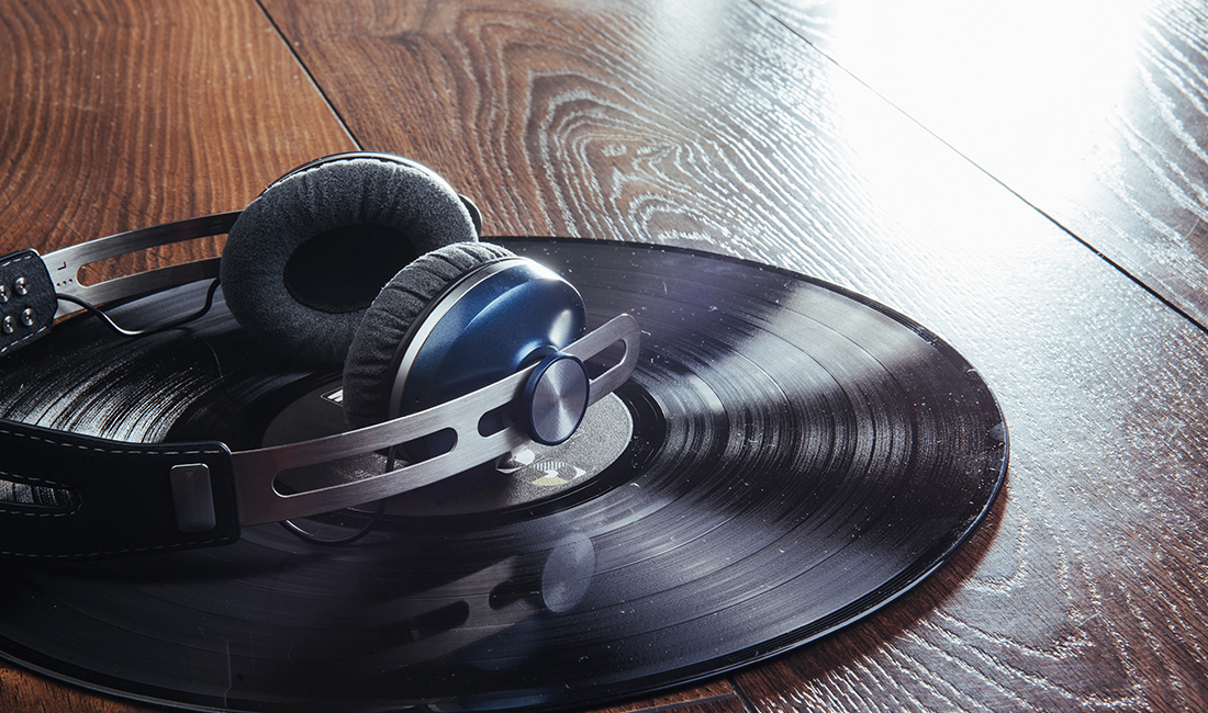 The Complete Guide to Vinyl Flooring Sound Ratings: IIC & STC Explained for Better Noise Control