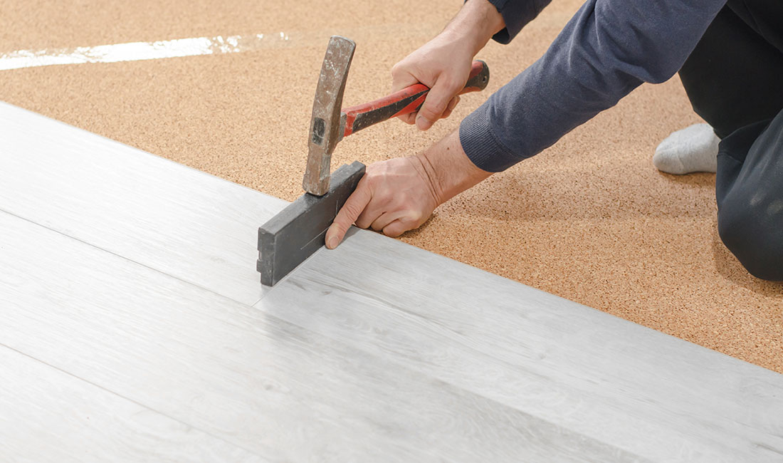 Loose Lay vs Click Lock Vinyl Flooring: Installation, Repairs, and Performance for Commercial Projects