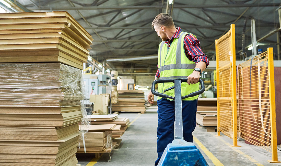 Flooring OEM vs ODM: Spec Ownership, IP Risk & Margins Explained