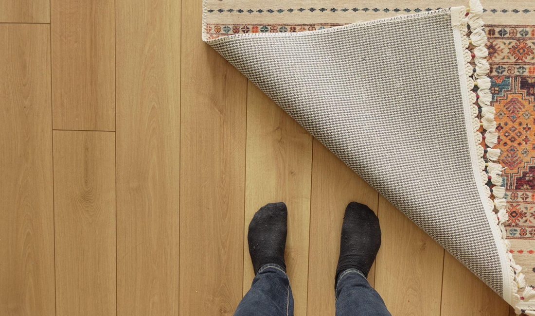 What Rug Backing is Safe for Vinyl Plank Flooring: A Professional Guide to Protecting Your Floors